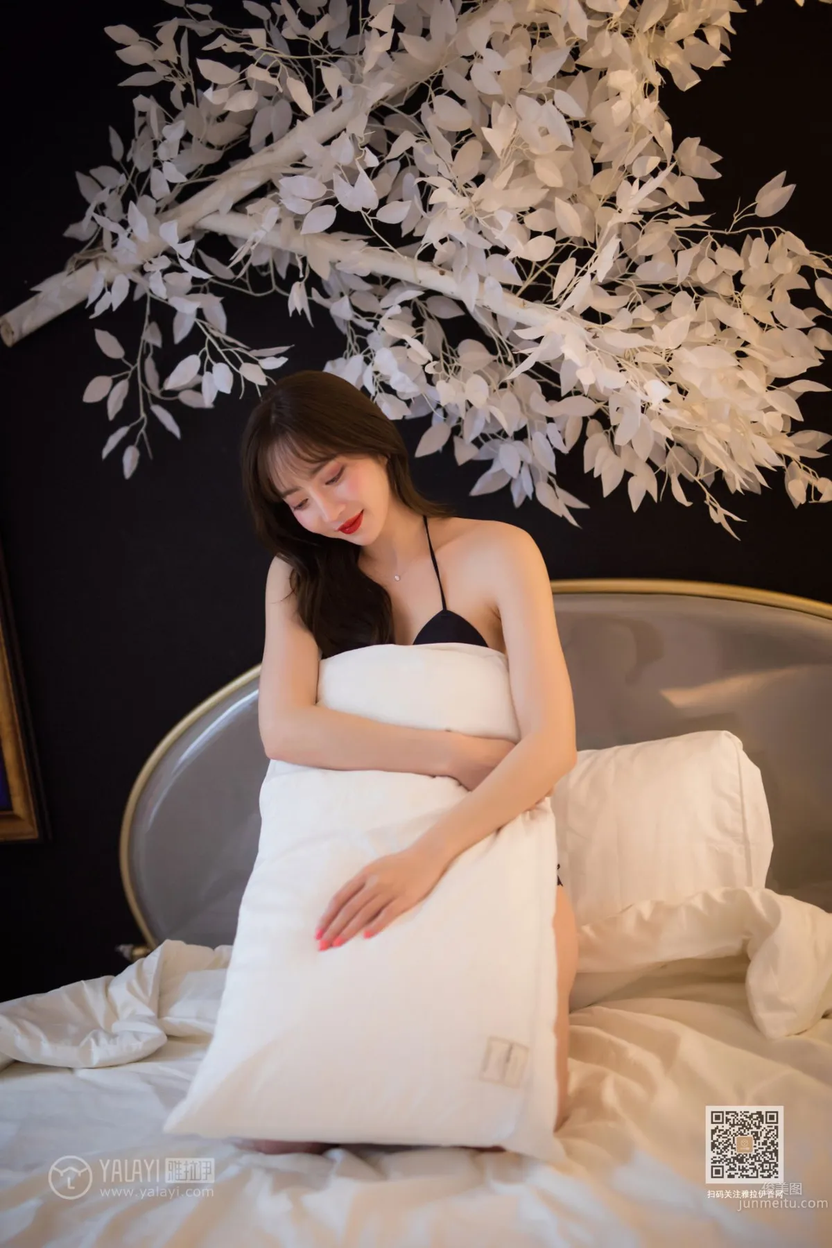 [YALAYI雅拉伊] 2019.11.16 Vol.462 濒临底线 白雪_0