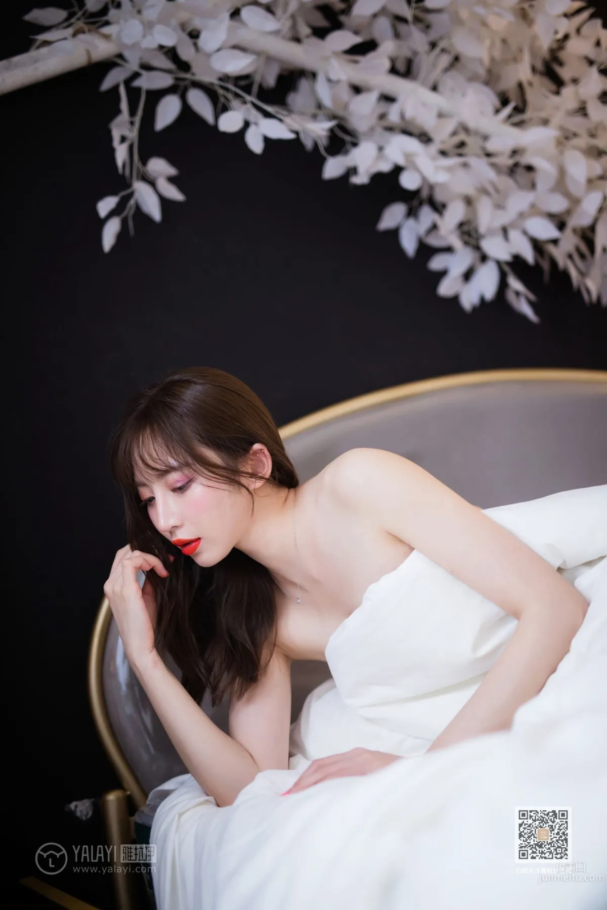 [YALAYI] 2019.11.16 Vol.462 On the Brink of the Bottom Line Bai Xue photo 34