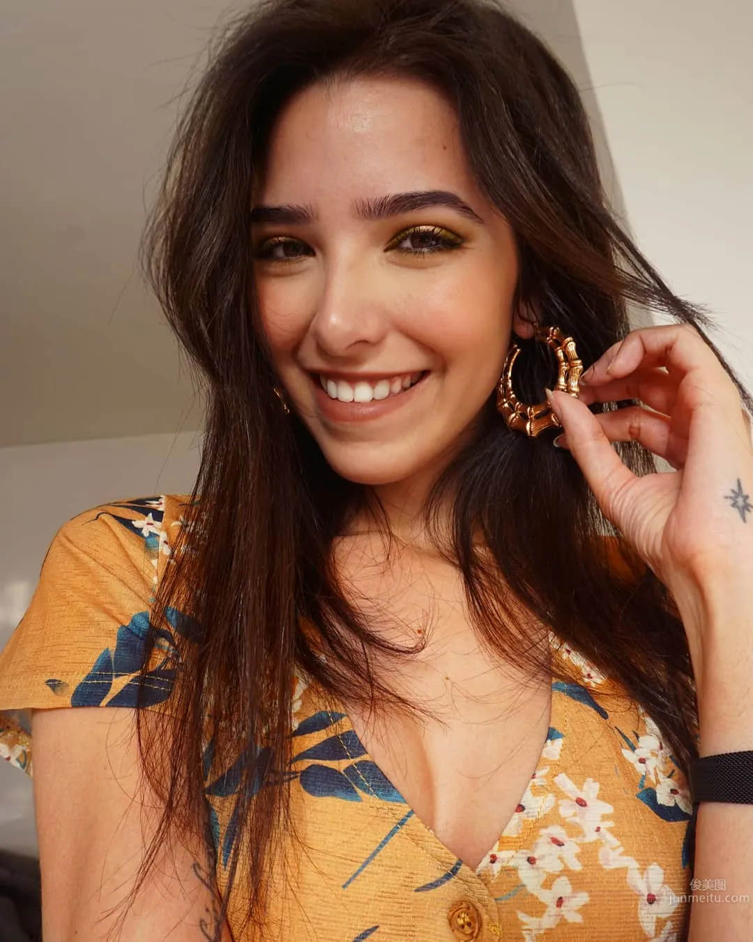 Heart-Healing Whispers 'ASMR Glow' photo 5