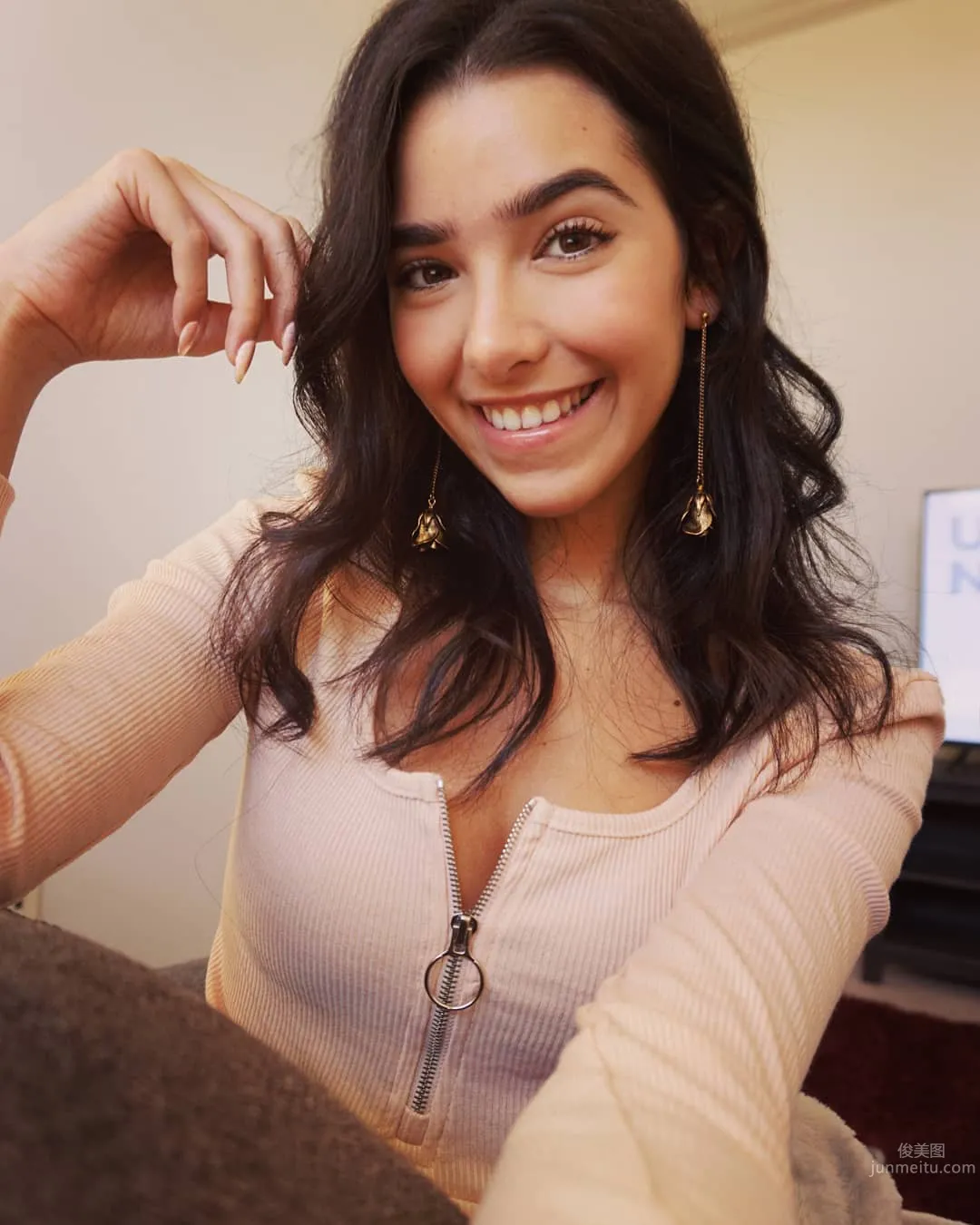 Heart-Healing Whispers 'ASMR Glow' photo 8