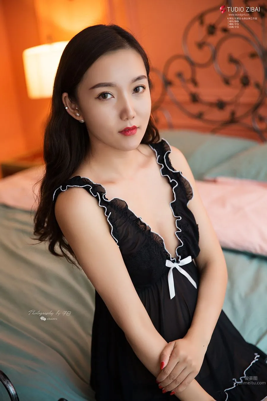 [TouTiao Goddess] 2019-12-12 Lasting Fragrance Ai Jingxiang photo 2