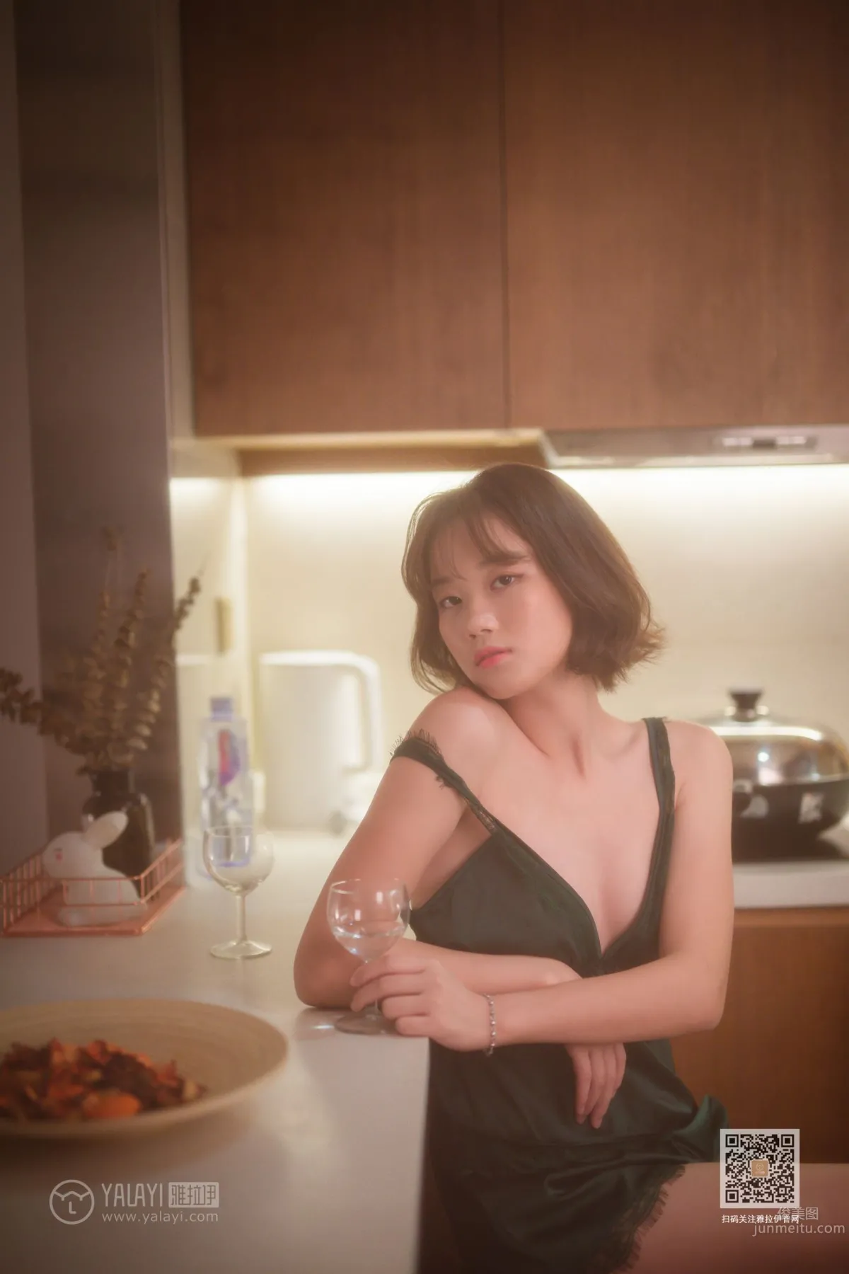 [YALAYI] 2019.09.26 No.412 Stunt Little Cook Liang Zi photo 43