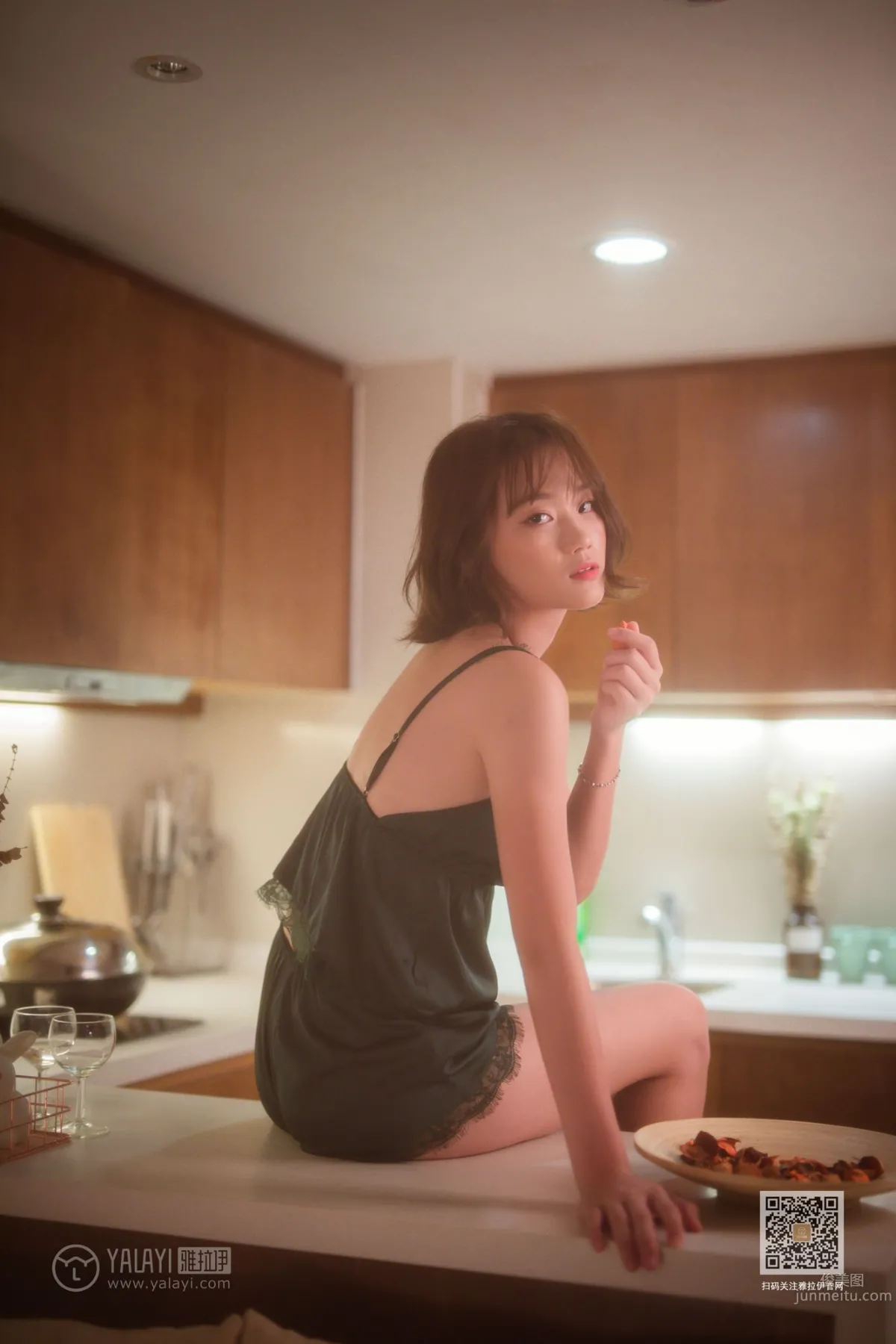 [YALAYI] 2019.09.26 No.412 Stunt Little Cook Liang Zi photo 18