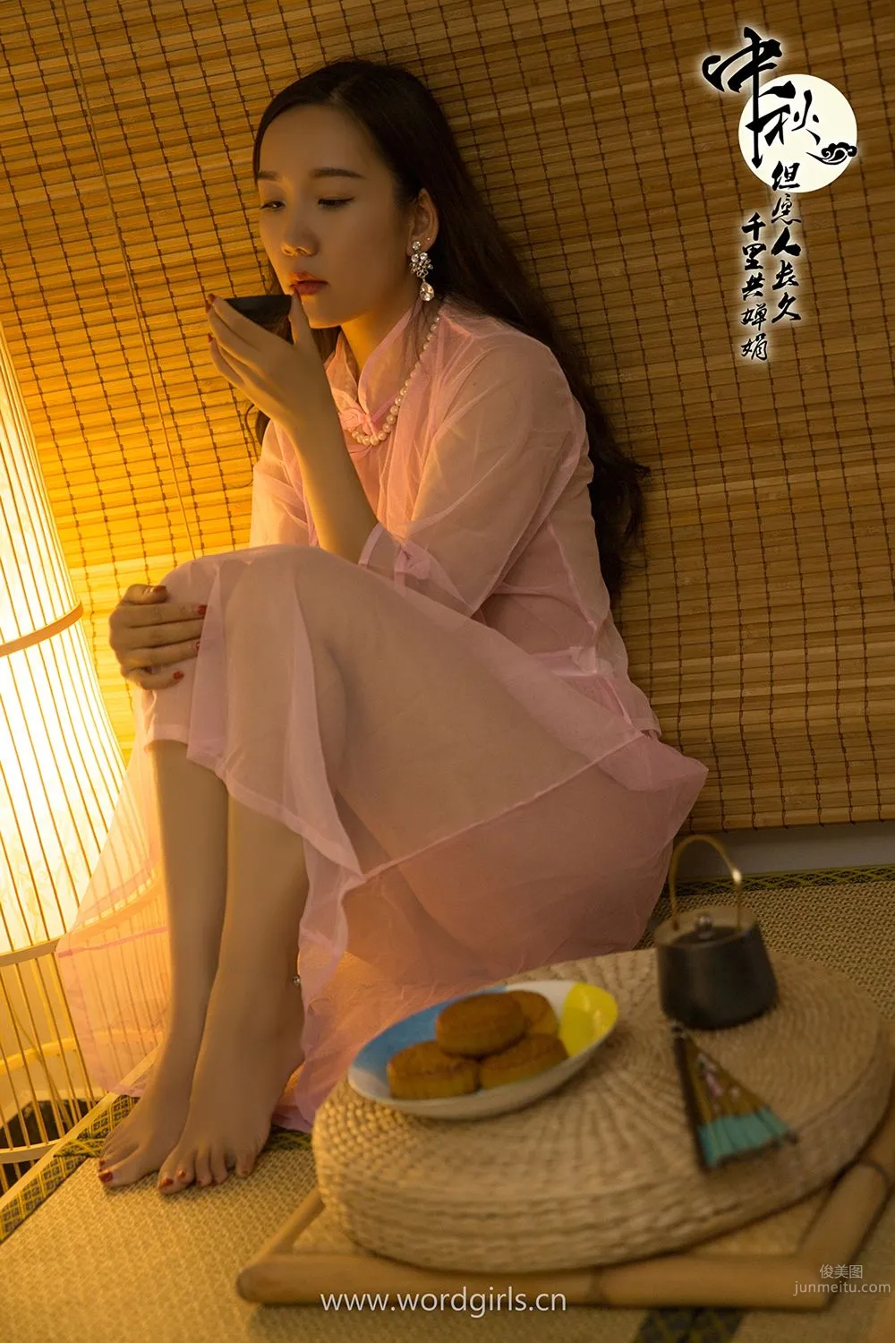 [TouTiao Goddess] 2019.09.14 The Bright Moon Sends My Longing Across a Thousand Miles Xiao Qiao photo 10