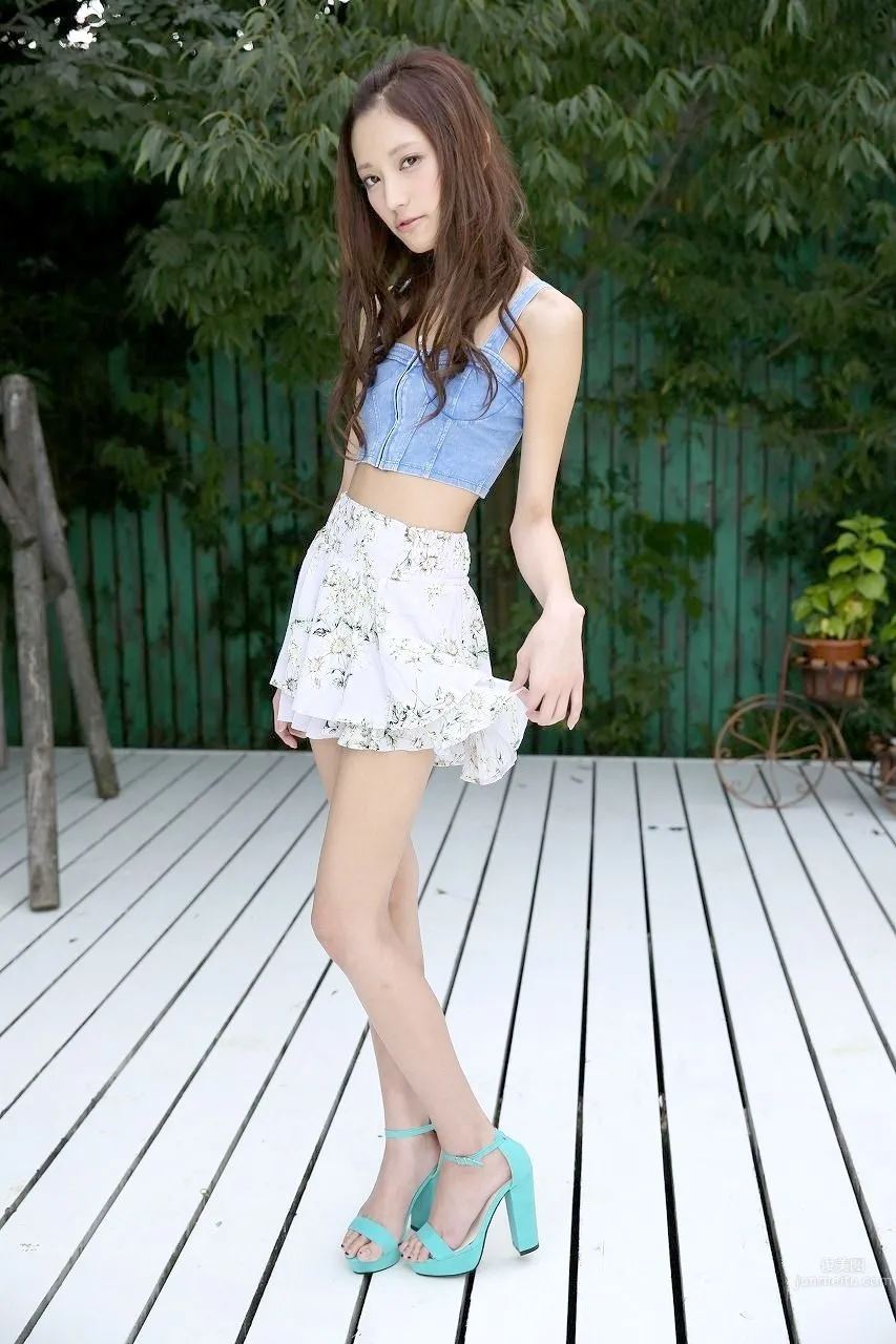 Erika Momotani Photo Selection photo 19