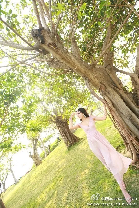 陳xuanxuan-氣質美女博客私房照精選 20