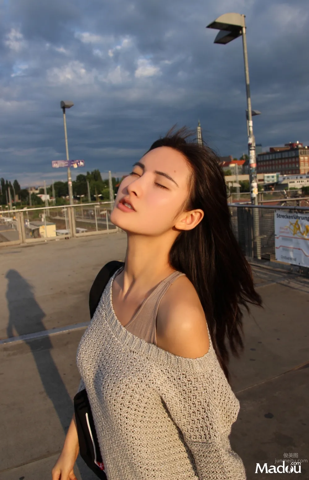 Zhu Yunqi, Western Europe Travel Shoot Collection photo 22