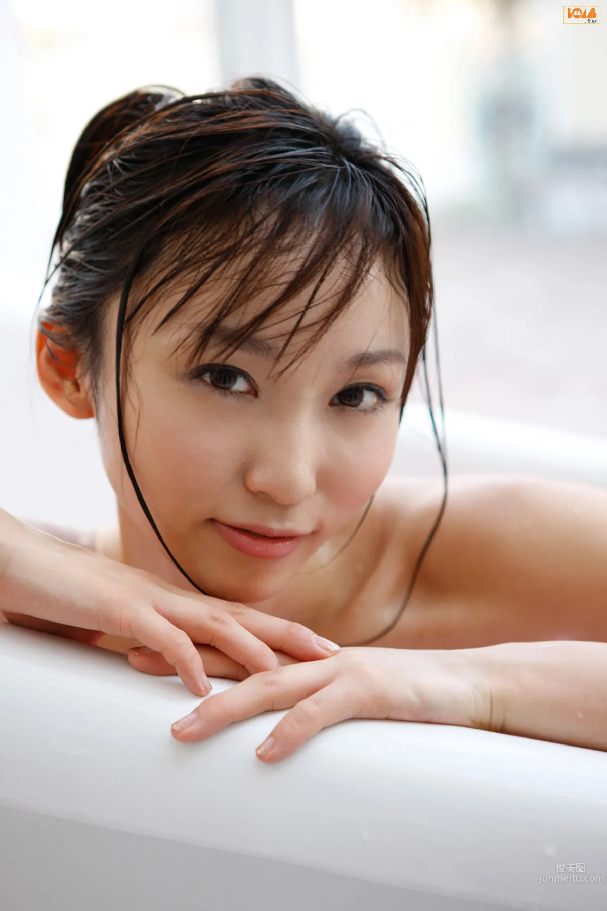 Risa Yoshiki - [Bomb.TV] April 2011 Issue photo 39