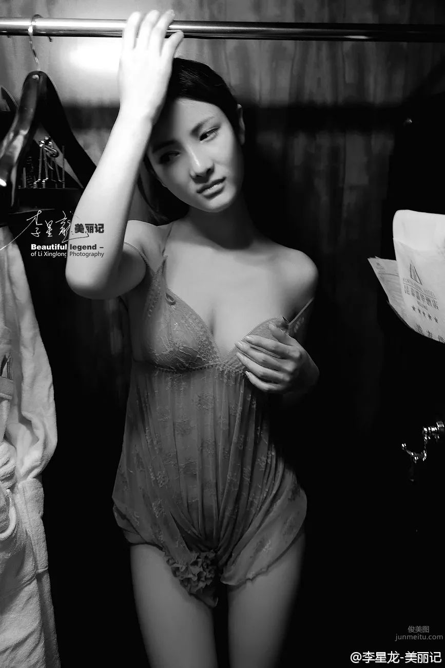 Zhu Yunqi - Unparalleled Beautiful Curves Temptation photo 47