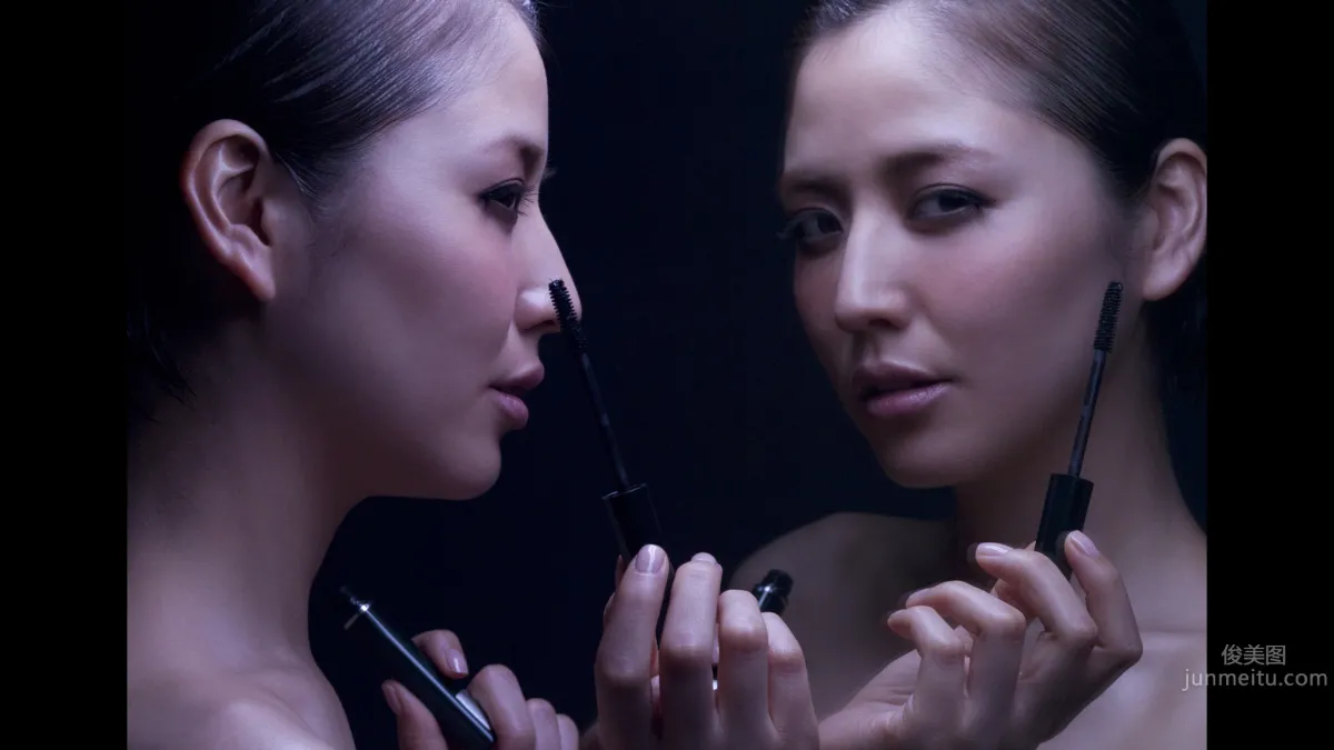 Masami Nagasawa - "IQUEEN" HD Set Photos photo 100