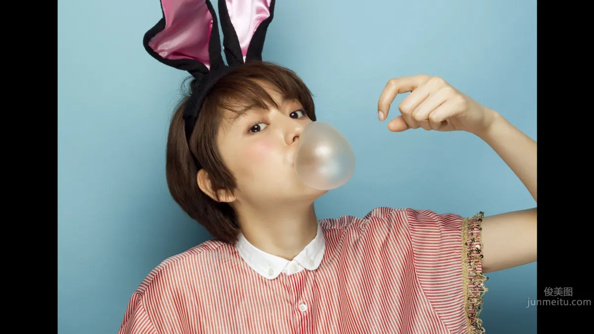 Masami Nagasawa - "IQUEEN" HD Set Photos photo 106