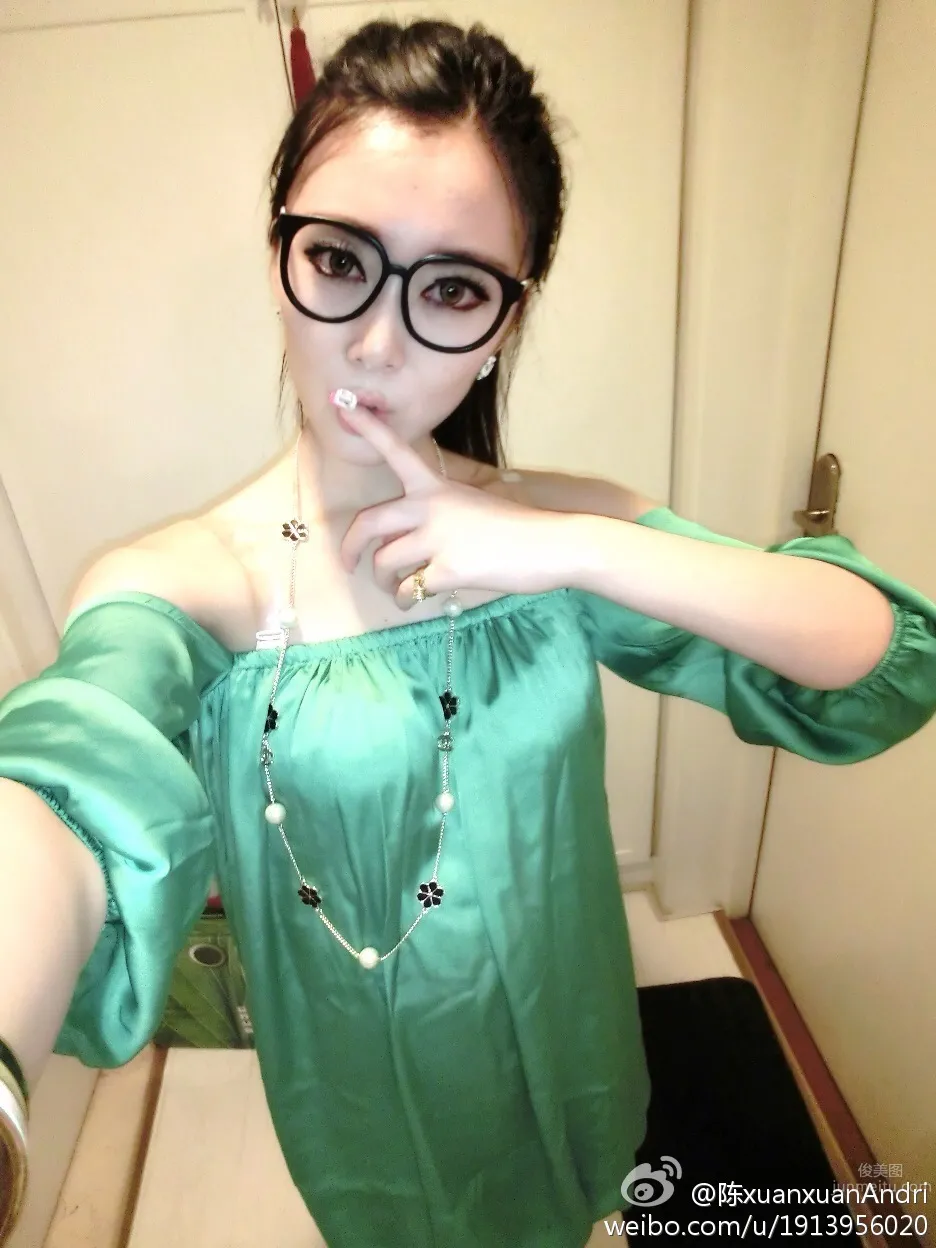 陳xuanxuan-氣質美女博客私房照精選 33