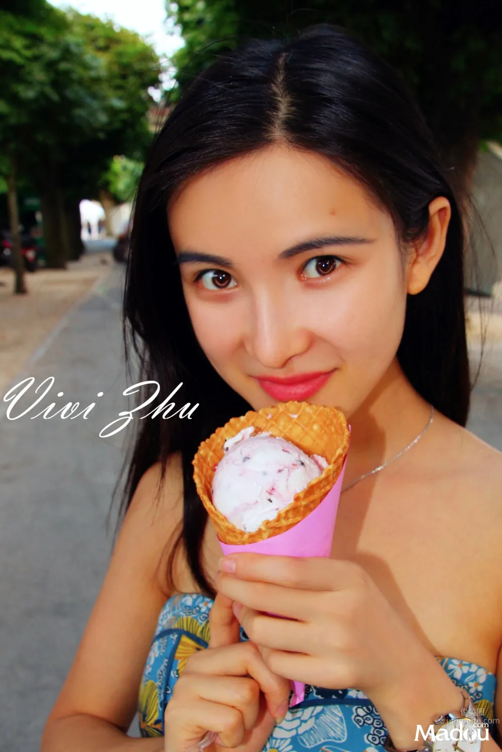 Zhu Yunqi, Western Europe Travel Shoot Collection photo 2