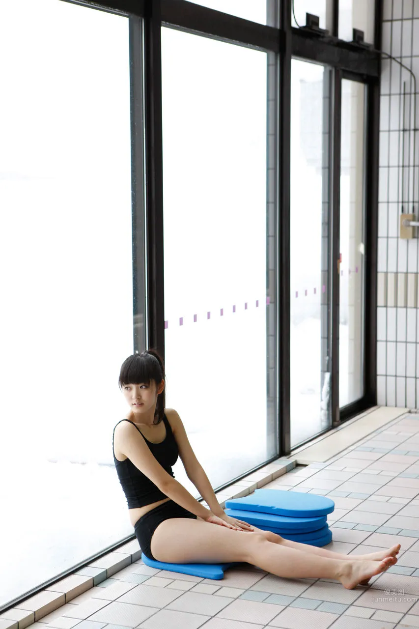 Airi Suzuki: No. 90 photo 26