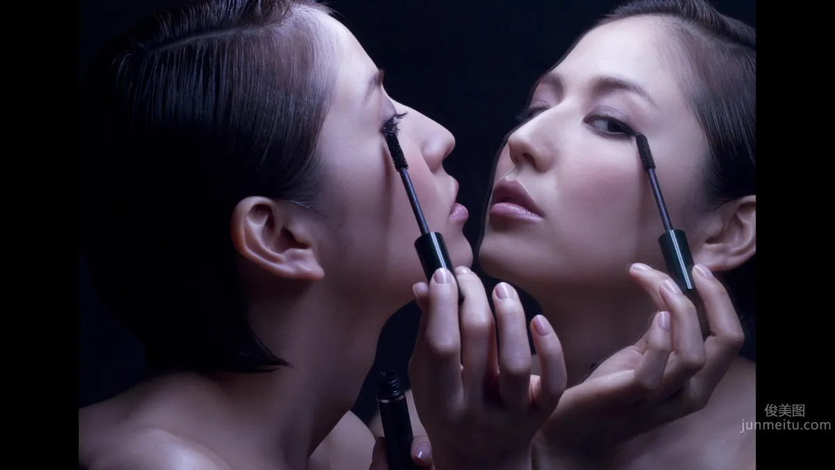 Masami Nagasawa - "IQUEEN" HD Set Photos photo 101