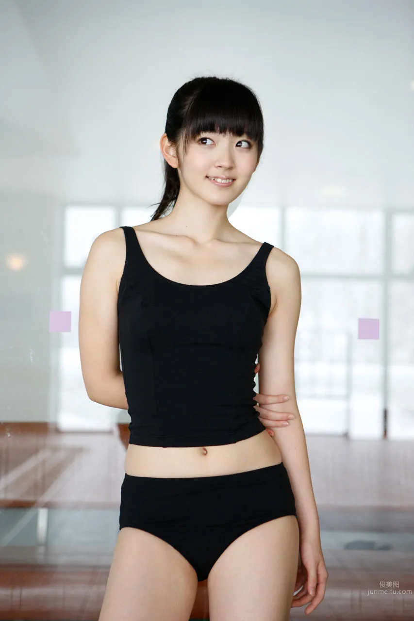 Airi Suzuki: No. 90 photo 5