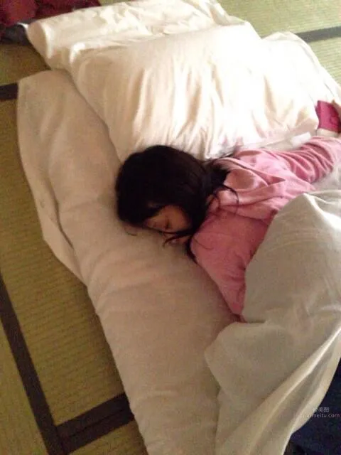 Photo Set photo 47