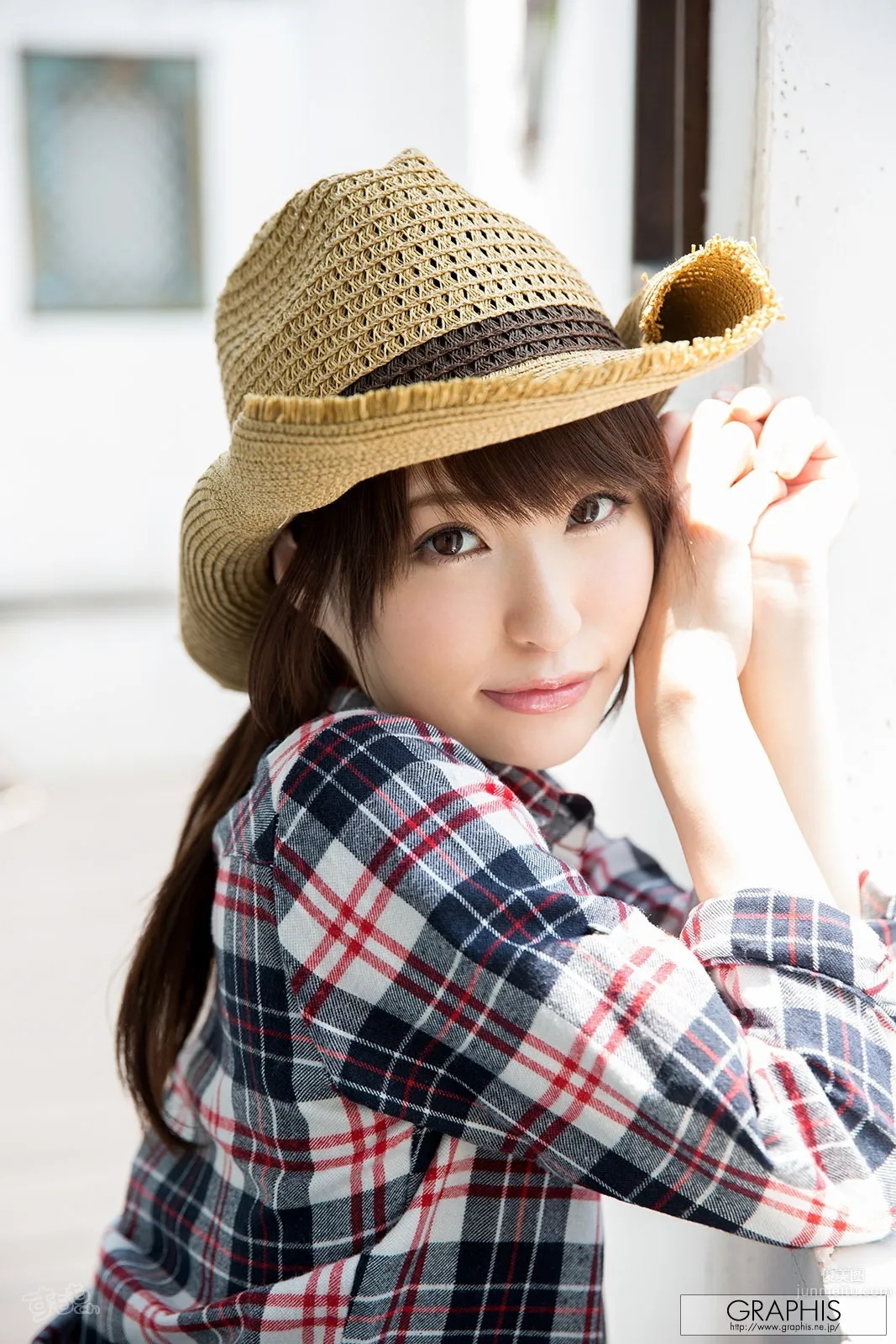 Moe Amatsuka: Graphics photo 2