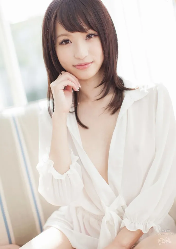 Moe Amatsuka: Graphics photo 20
