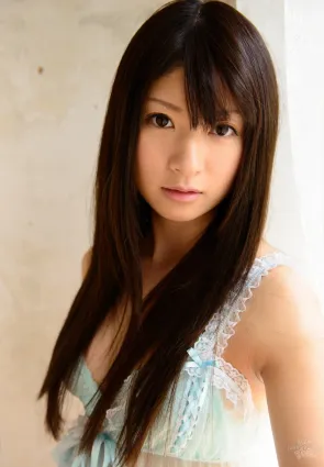緒川裡緒(緒川りお)-清純美女的制服誘惑