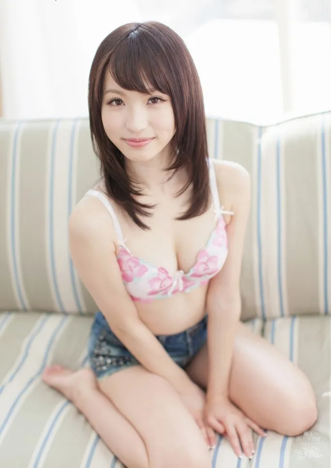 Moe Amatsuka: Graphics photo 18