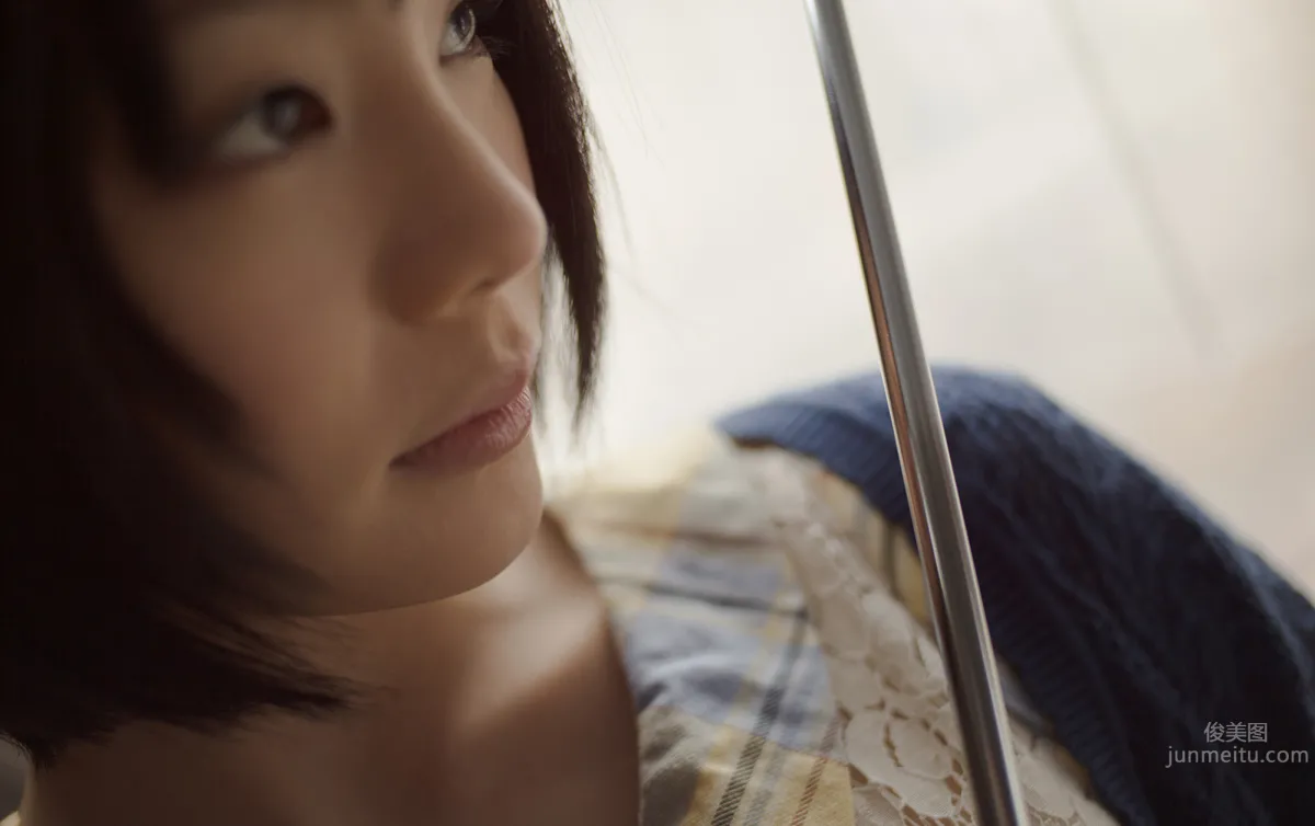 Airi Suzumura, Graphics Series Photo Set photo 29