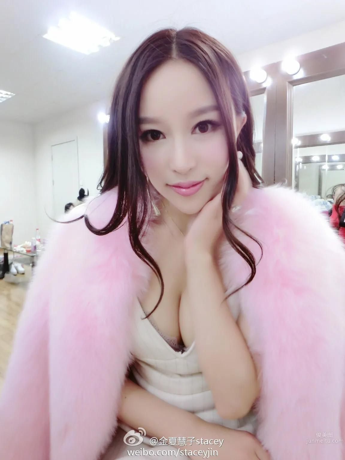 Jinxia Huizi - Massive Weibo Private Shoot Photos photo 16