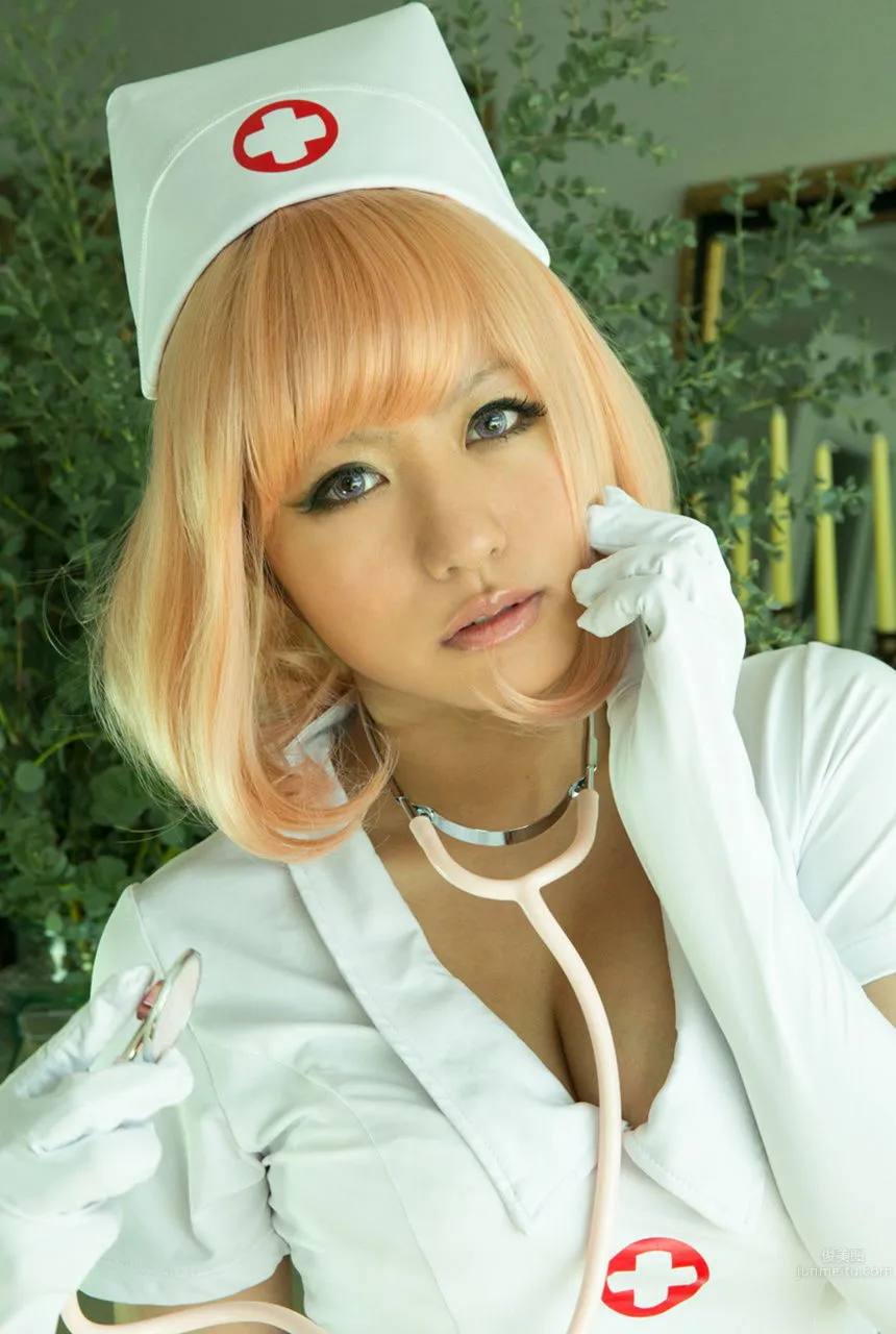 Vanessa Pan: Image.tv photo 13