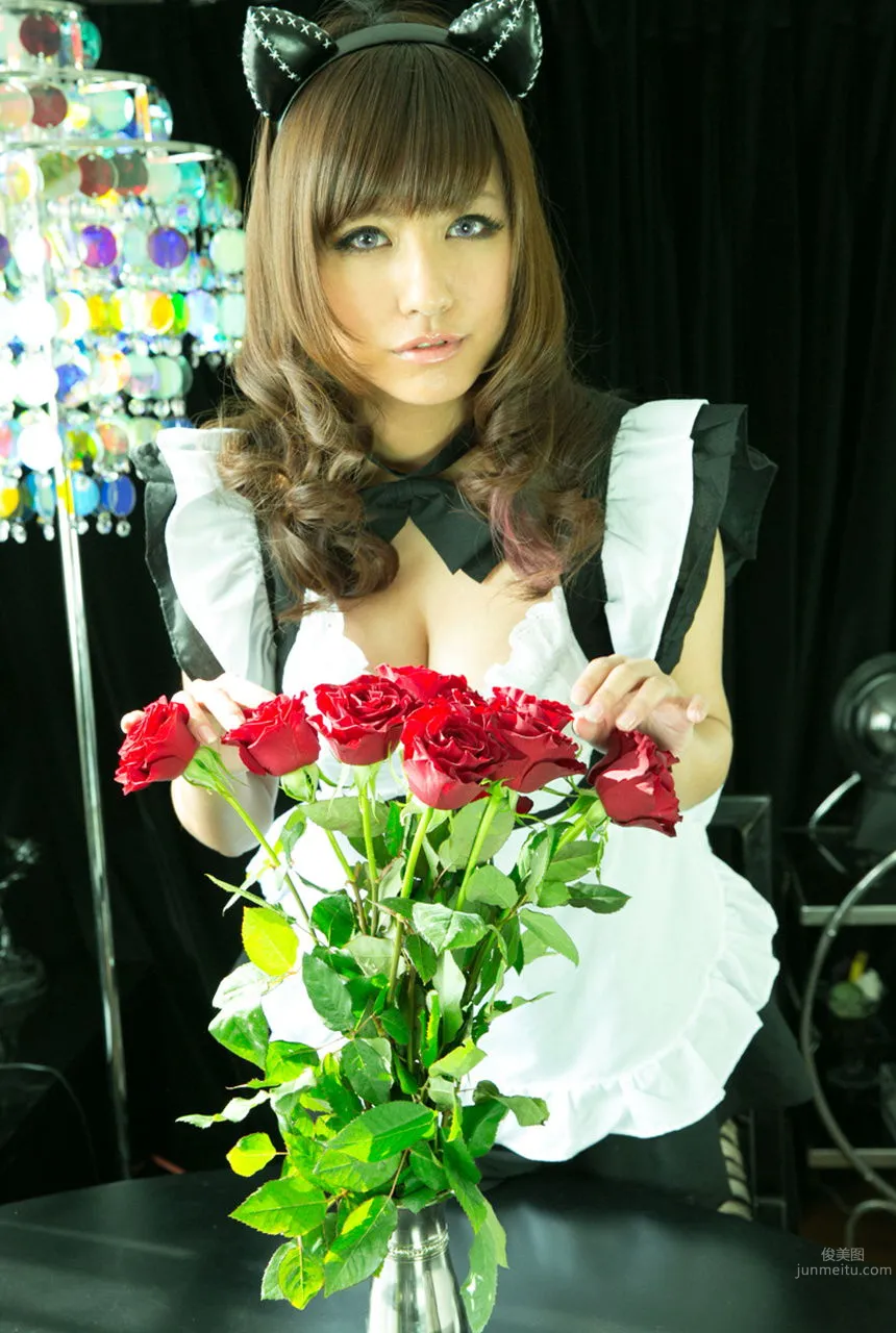 Vanessa Pan: Image.tv photo 6