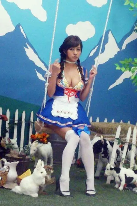 Vanessa Pan: Cos photo 43