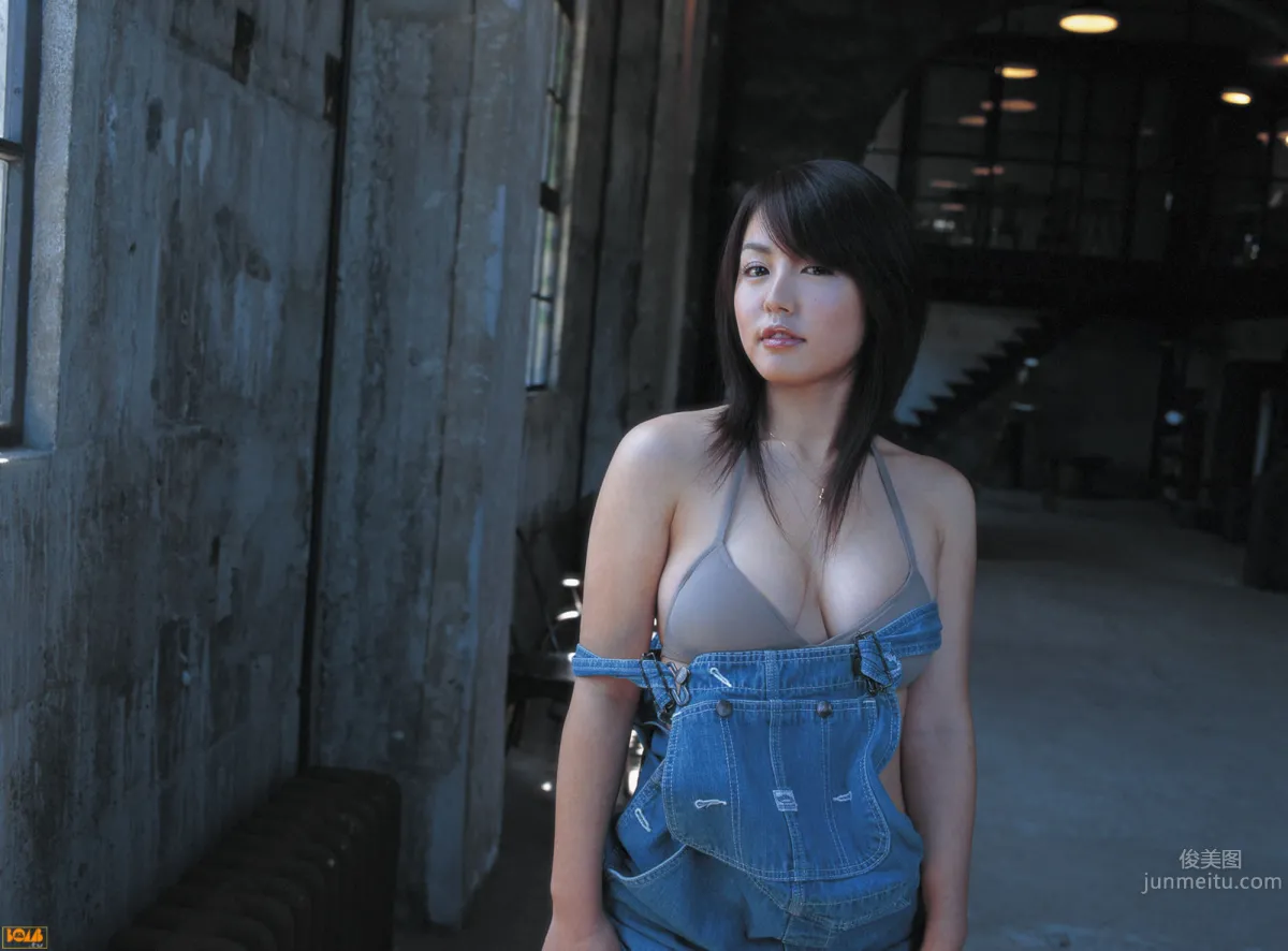 Sayaka Isoyama, [Bomb.TV] 2005-06 photo 5
