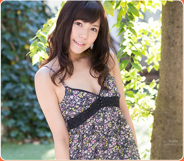 Photo Set photo 3