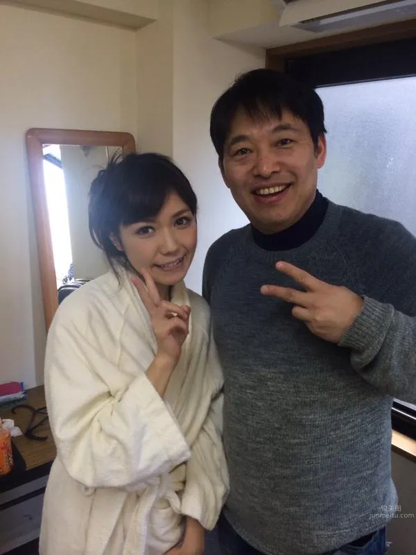 Photo Set photo 6