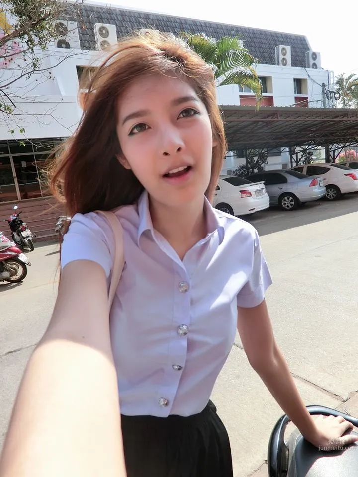 Mob Thitiworada - How Can One Tell If I Am Male or Female photo 19