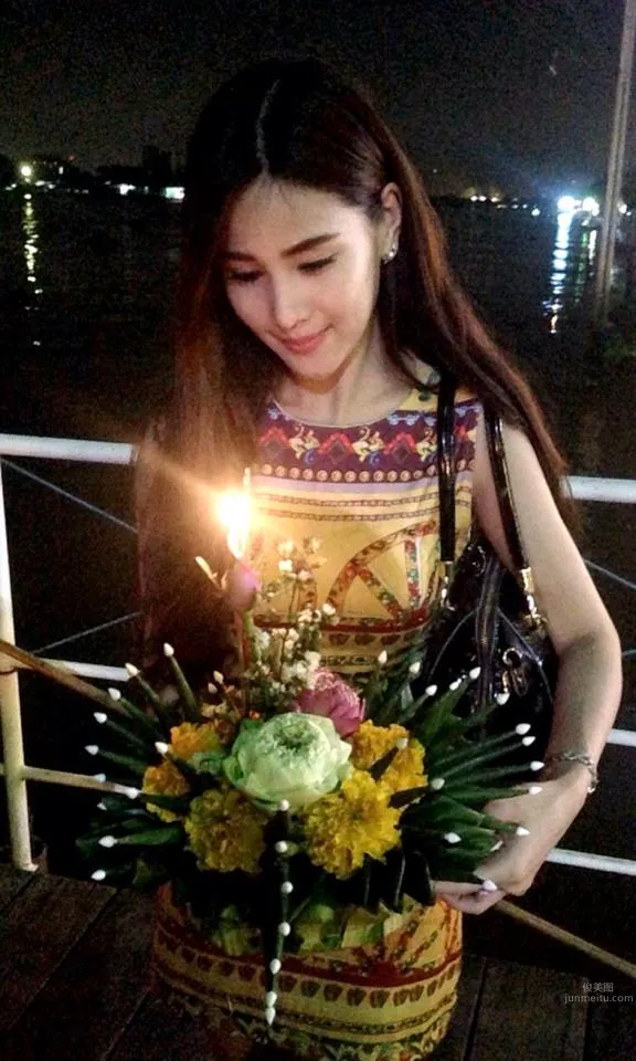 Peaw Sumaporn Wandee-性感美女的私房照 31