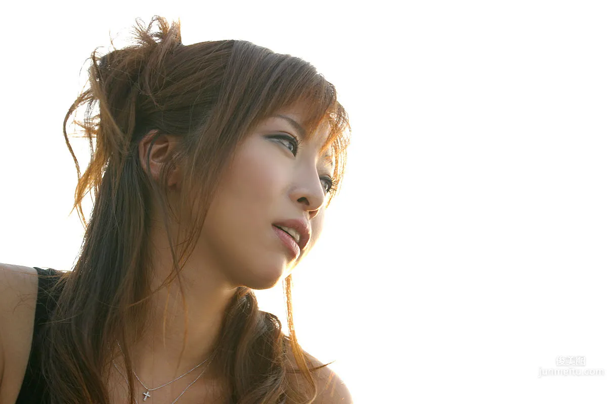 Kaori: For-side photo 3