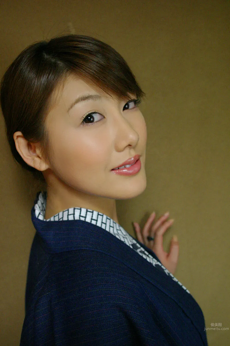 Megumi Yasu, Bon Voyage, For-side Set photo 15