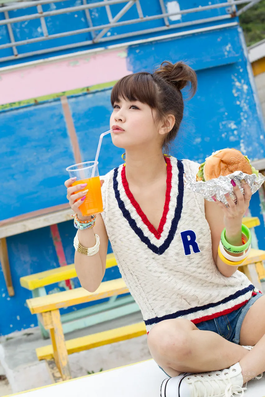 Risa Niigaki, [H!P Digital Books Set] No.100 photo 83