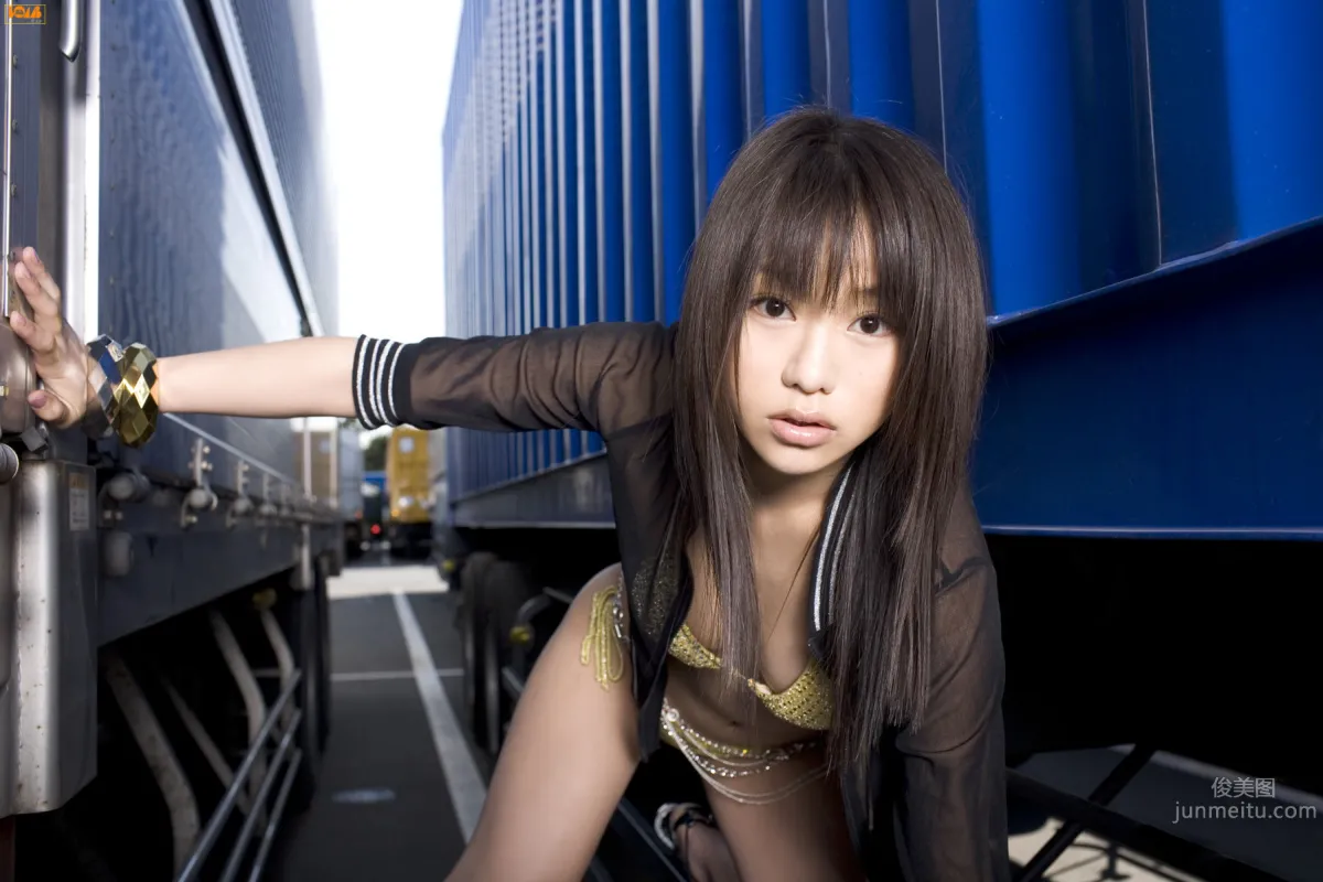 Hitomi Kaikawa (Kaikawa Hitomi) - [Bomb.TV] Set 2007-08 photo 4