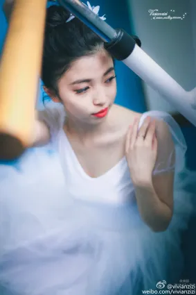 鄭淩莉-「廈門最美校服女」私房照