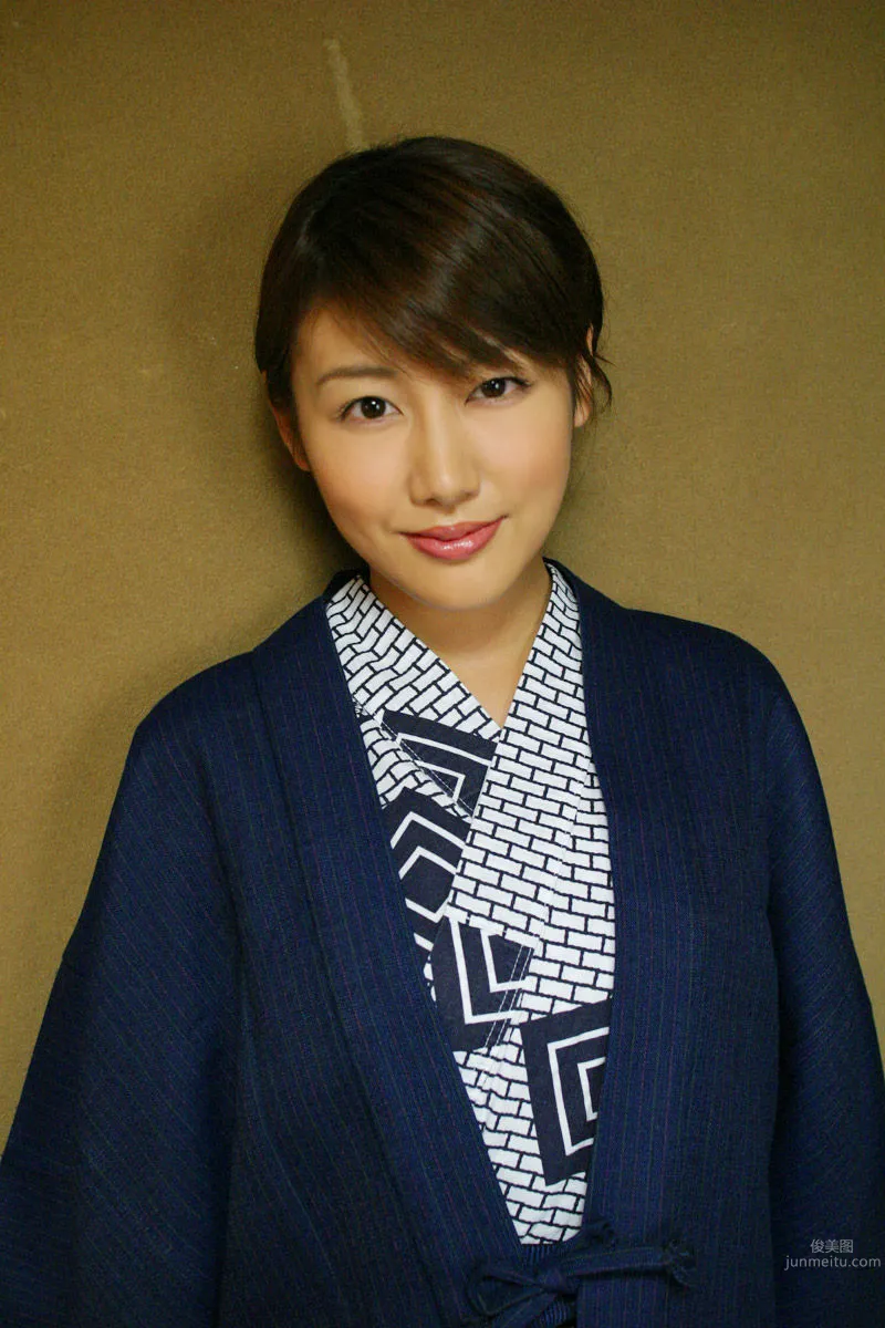 Megumi Yasu, Bon Voyage, For-side Set photo 14