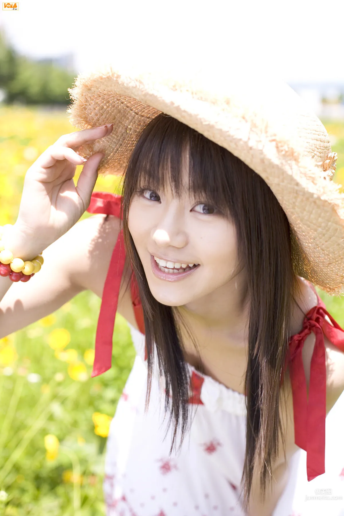 Hitomi Kaikawa (Kaikawa Hitomi) - [Bomb.TV] Set 2007-08 photo 6