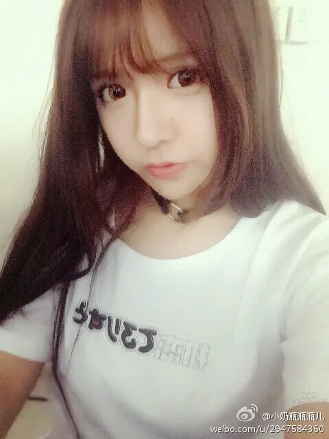 小奶瓶(瓶瓶儿)-清纯私房照_35