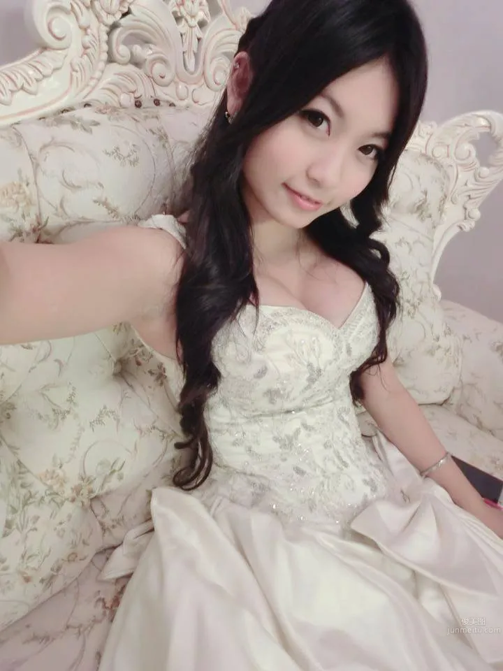 Maxine Chi, Versatile Beauty's Hot Private Shoot photo 9