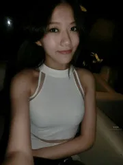 周巧韵-长发飘逸 妩媚朦胧美自拍照_0