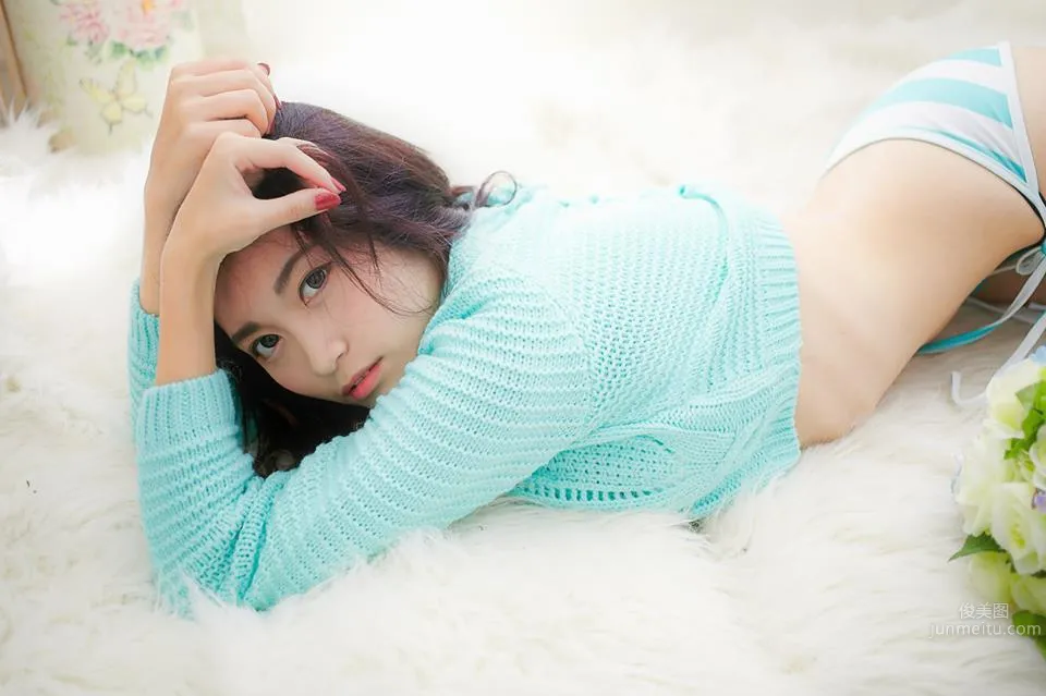 Maxine Chi, Versatile Beauty's Hot Private Shoot photo 13