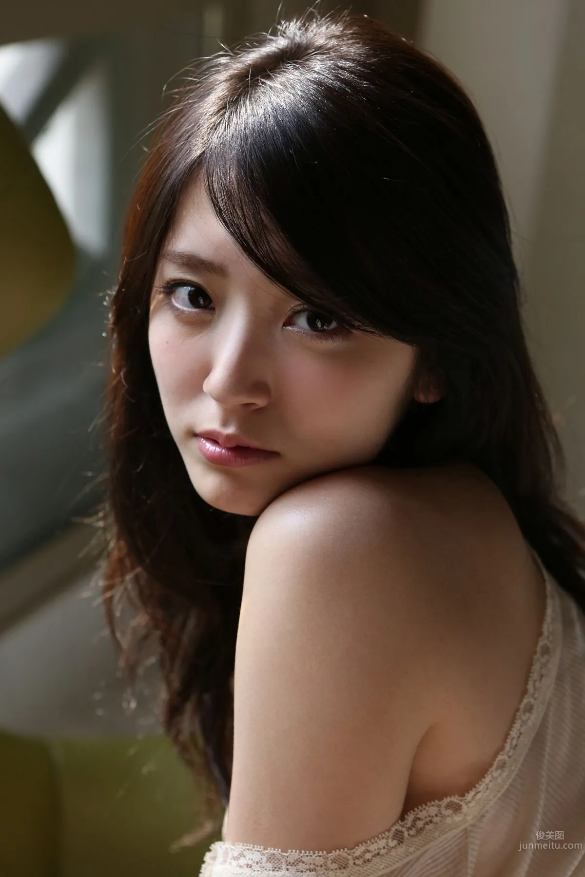 Airi Suzuki: No. 124 photo 22