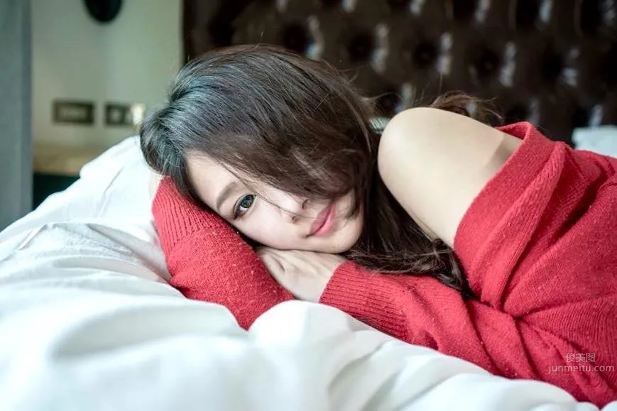 Xiong Xionger, Taiwan 32D Beauty's Playful Private Shoot photo 20