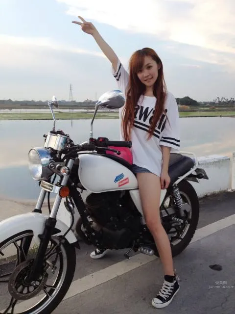 Irene Chang - This Figure Makes You Drool photo 4