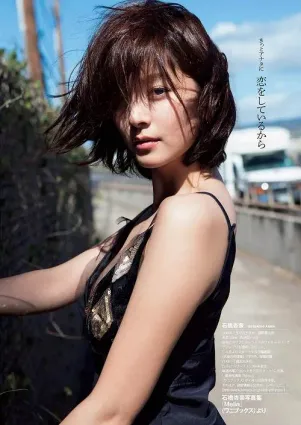 石橋杏奈(石橋杏奈)-天然可愛比基尼的美少女
